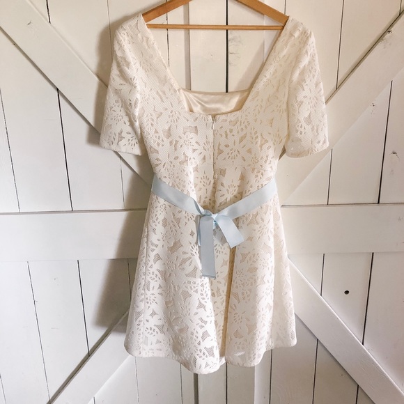 Ivory lace RW & Co Dress - Picture 2 of 3